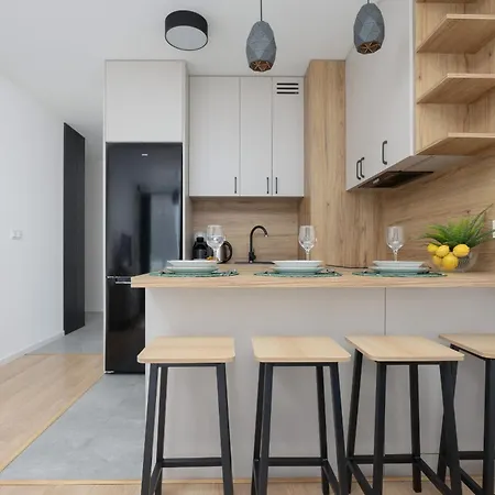Апартаменты Ursus With Parking In By Rent Like *